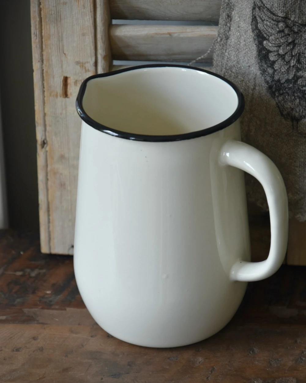 Emaille Kan 'butter Cream', IB Laursen 3 Emaille Kan 'butter Cream', IB Laursen