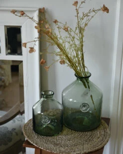 Glazen Apothekers Fles In Het Groen Met Embleem Groot, IB Laursen 11 Glazen Apothekers Fles In Het Groen Met Embleem Groot, IB Laursen -Ib Laursen glazen apothekers fles in het groen met embleem groot ib laursen 10