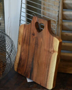 Houten Snijplank Met Hart Gaatje, IB Laursen 12 Houten Snijplank Met Hart Gaatje, IB Laursen -Ib Laursen houten snijplank met hart gaatje ib laursen 3