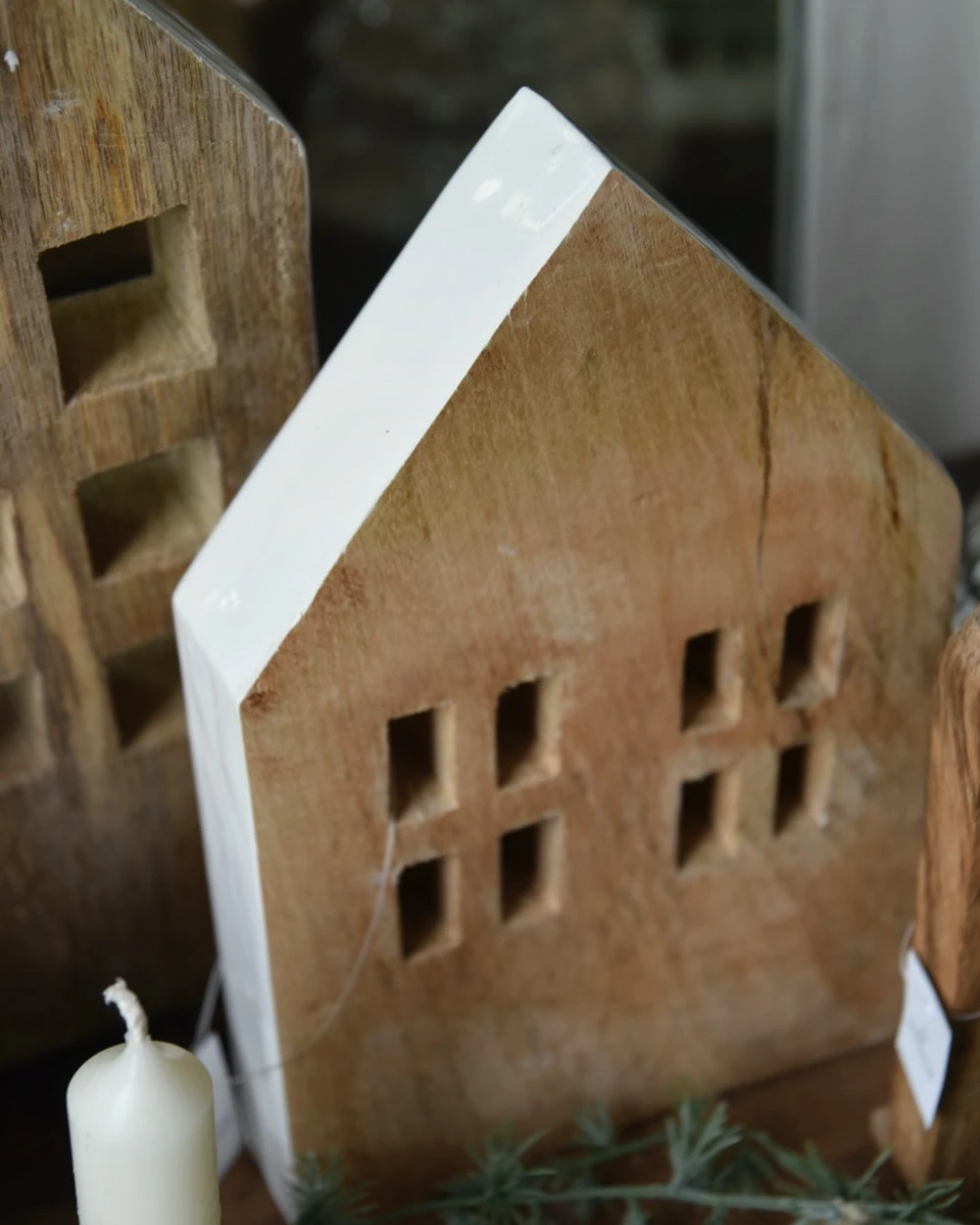 Huis Van Hout Met Witte Glanzende Rand 8 Open Ramen, IB Laursen 5 Huis Van Hout Met Witte Glanzende Rand 8 Open Ramen, IB Laursen - Afbeelding 3