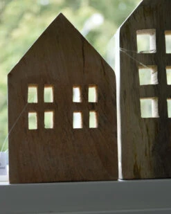 Huis Van Hout Met Witte Glanzende Rand 8 Open Ramen, IB Laursen 12 Huis Van Hout Met Witte Glanzende Rand 8 Open Ramen, IB Laursen -Ib Laursen huis van hout met witte glanzende rand 8 open ramen ib laursen 3