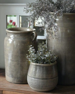 Klei Grijze Pot Iets Bol Met Gewerkte Onderrand, IB Laursen 16 Klei Grijze Pot Iets Bol Met Gewerkte Onderrand, IB Laursen -Ib Laursen klei grijze pot iets bol met gewerkte onderrand ib laursen 6