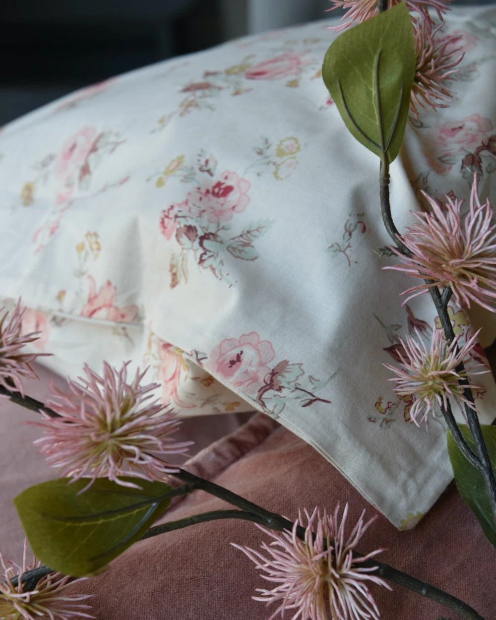 Kussenhoes Beige Met Coral/sand Rozen Vierkant, IB Laursen 6 Kussenhoes Beige Met Coral/sand Rozen Vierkant, IB Laursen - Afbeelding 4