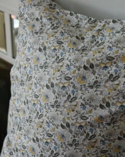 Kussenhoes Rechthoekig Gebloemd Met Zacht Geel, Blauw En Kleikleur, IB Laursen