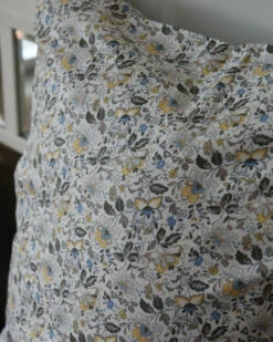 Kussenhoes Rechthoekig Gebloemd Met Zacht Geel, Blauw En Kleikleur, IB Laursen -Ib Laursen kussenhoes rechthoekig gebloemd met zacht geel blauw en kleikleur ib laursen 6