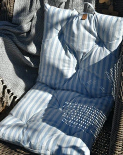 Matras Kussen Gestreept In Gebroken Wit En Licht Blauw, IB Laursen -Ib Laursen matras kussen gestreept in gebroken wit en licht blauw ib laursen 2