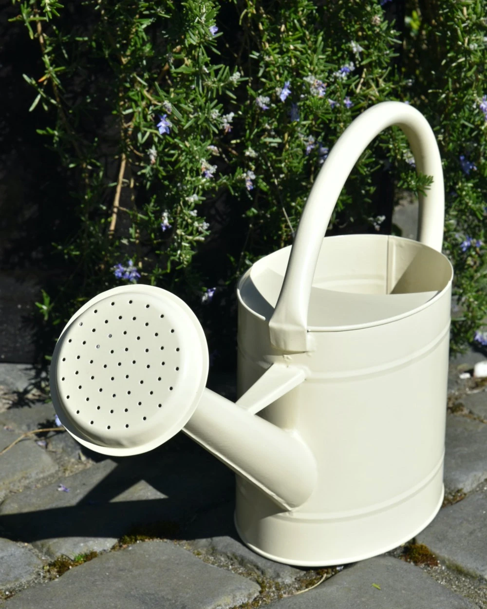 Metalen Gieter In Cream Met Sproeikop 5 Ltr, IB Laursen 2 Metalen Gieter In Cream Met Sproeikop 5 Ltr, IB Laursen