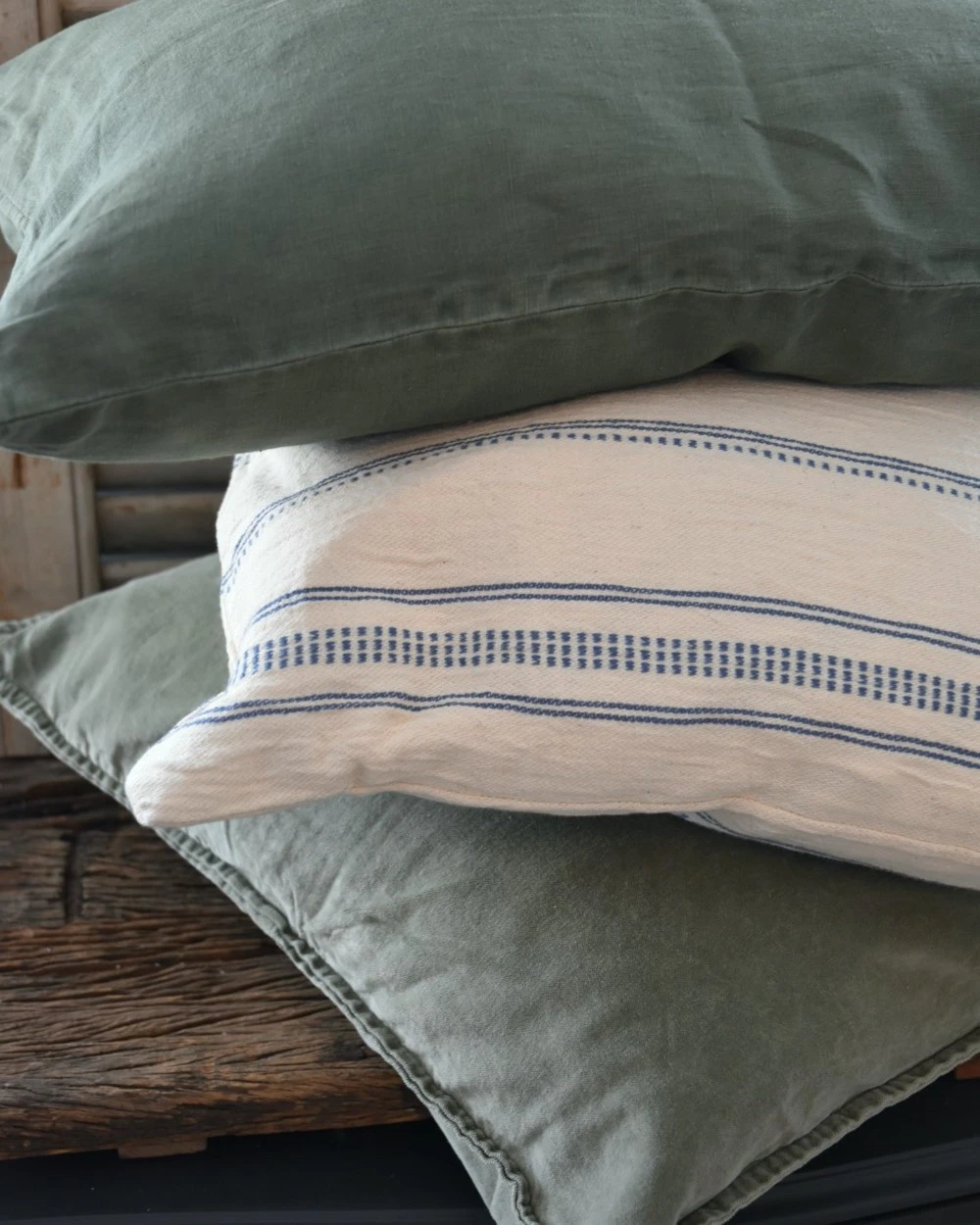 Olijf Groene Velours Kussenhoes, IB Laursen 2 Olijf Groene Velours Kussenhoes, IB Laursen