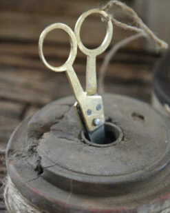Oud Houten Spoel Met Touw En Schaartje, IB Laursen -Ib Laursen oud houten spoel met touw en schaartje ib laursen 3