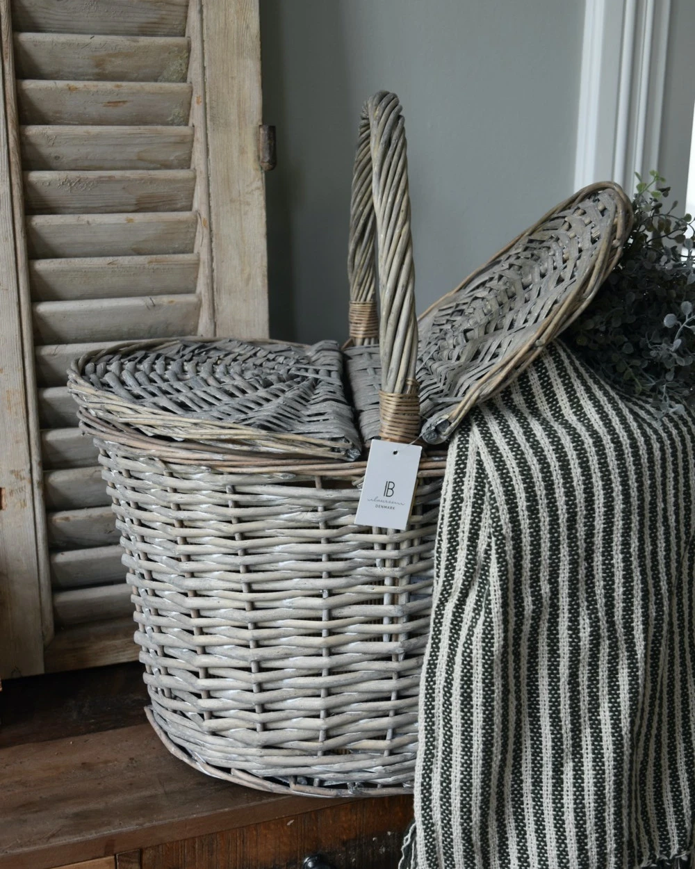 Ovale Mand Met Twee Deksels, IB Laursen 3 Ovale Mand Met Twee Deksels, IB Laursen