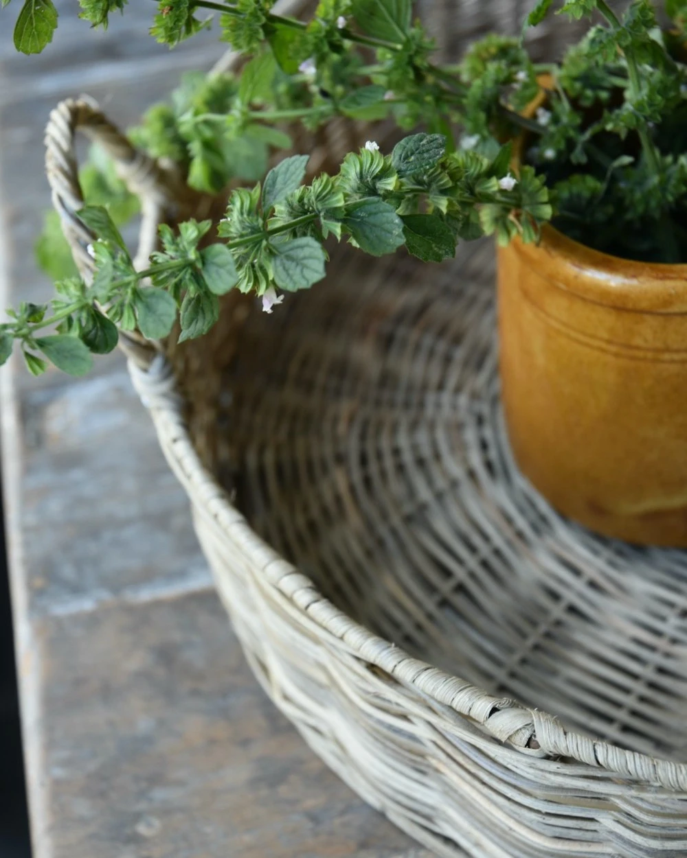 Rond Grijzig Rotan Dienblad Met Hengsels, IB Laursen 9 Rond Grijzig Rotan Dienblad Met Hengsels, IB Laursen - Afbeelding 7
