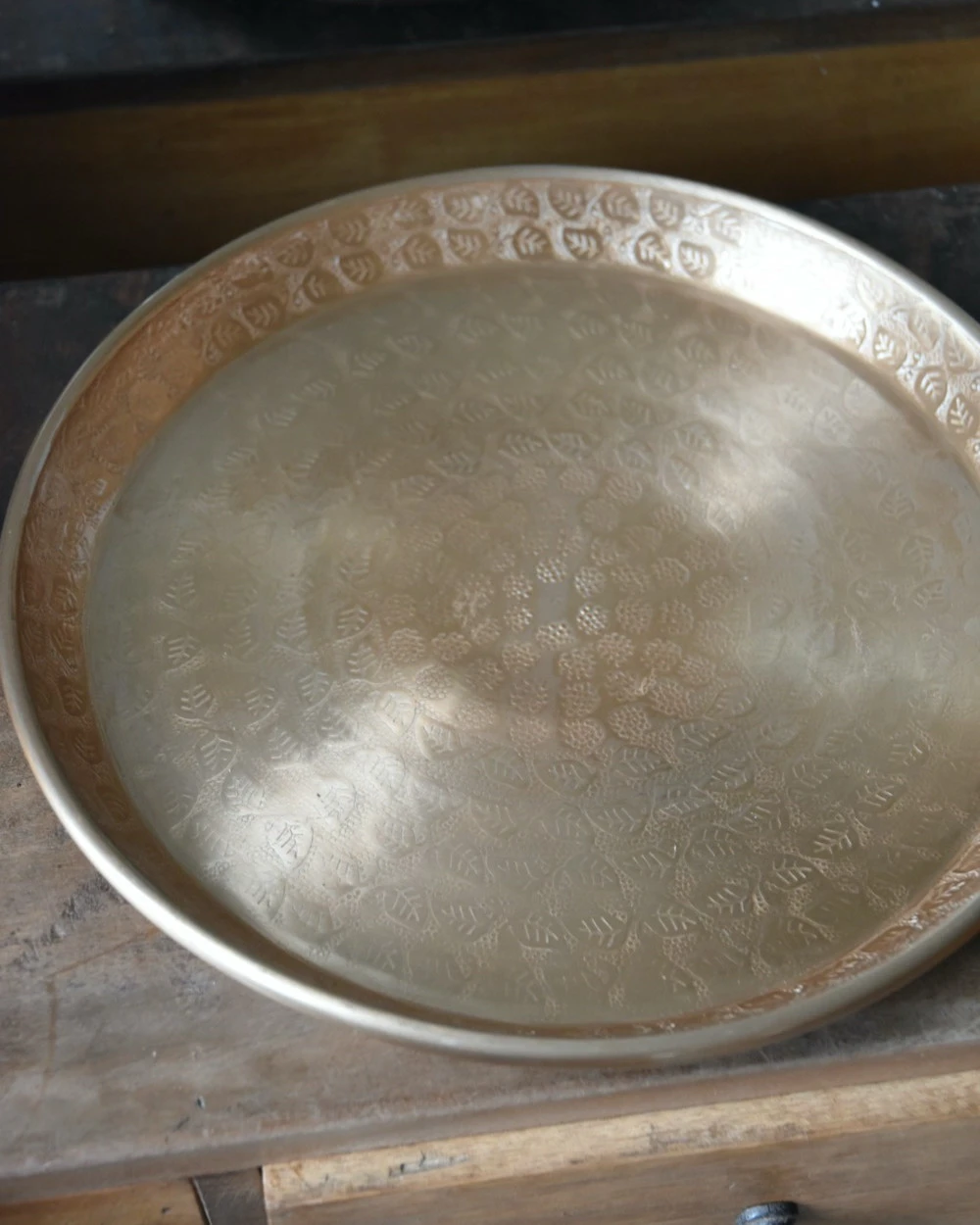 Rond Plateau Met Blad Patroon Antiek Goud/messing Look, IB Laursen 8 Rond Plateau Met Blad Patroon Antiek Goud/messing Look, IB Laursen - Afbeelding 6