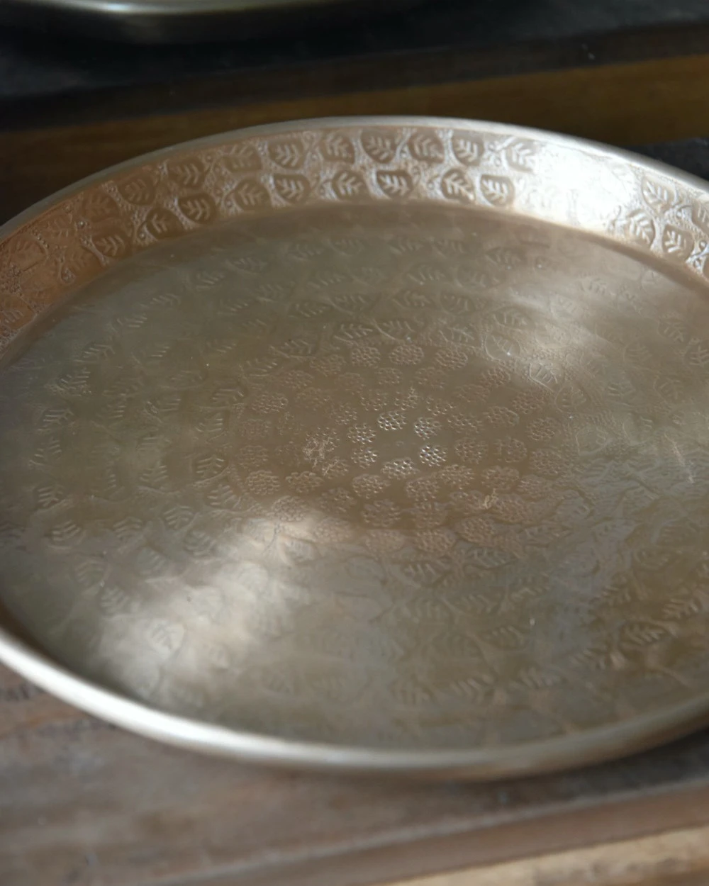 Rond Plateau Met Blad Patroon Antiek Goud/messing Look, IB Laursen 9 Rond Plateau Met Blad Patroon Antiek Goud/messing Look, IB Laursen - Afbeelding 7