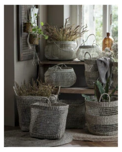 Ronde Mand Met Opgewerkte Structuur Middel Met Handvaten, IB Laursen -Ib Laursen ronde mand met opgewerkte structuur middel met handvaten ib laursen 7