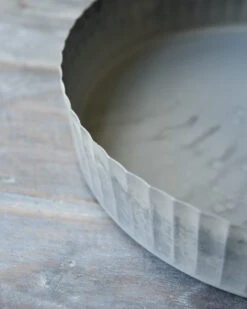 Ronde Zinken Schaal Met Hoge Schulp Rand, IB Laursen 15 Ronde Zinken Schaal Met Hoge Schulp Rand, IB Laursen -Ib Laursen ronde zinken schaal met hoge schulp rand ib laursen 5