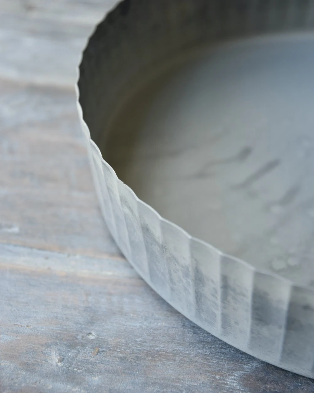 Ronde Zinken Schaal Met Hoge Schulp Rand, IB Laursen 8 Ronde Zinken Schaal Met Hoge Schulp Rand, IB Laursen - Afbeelding 6