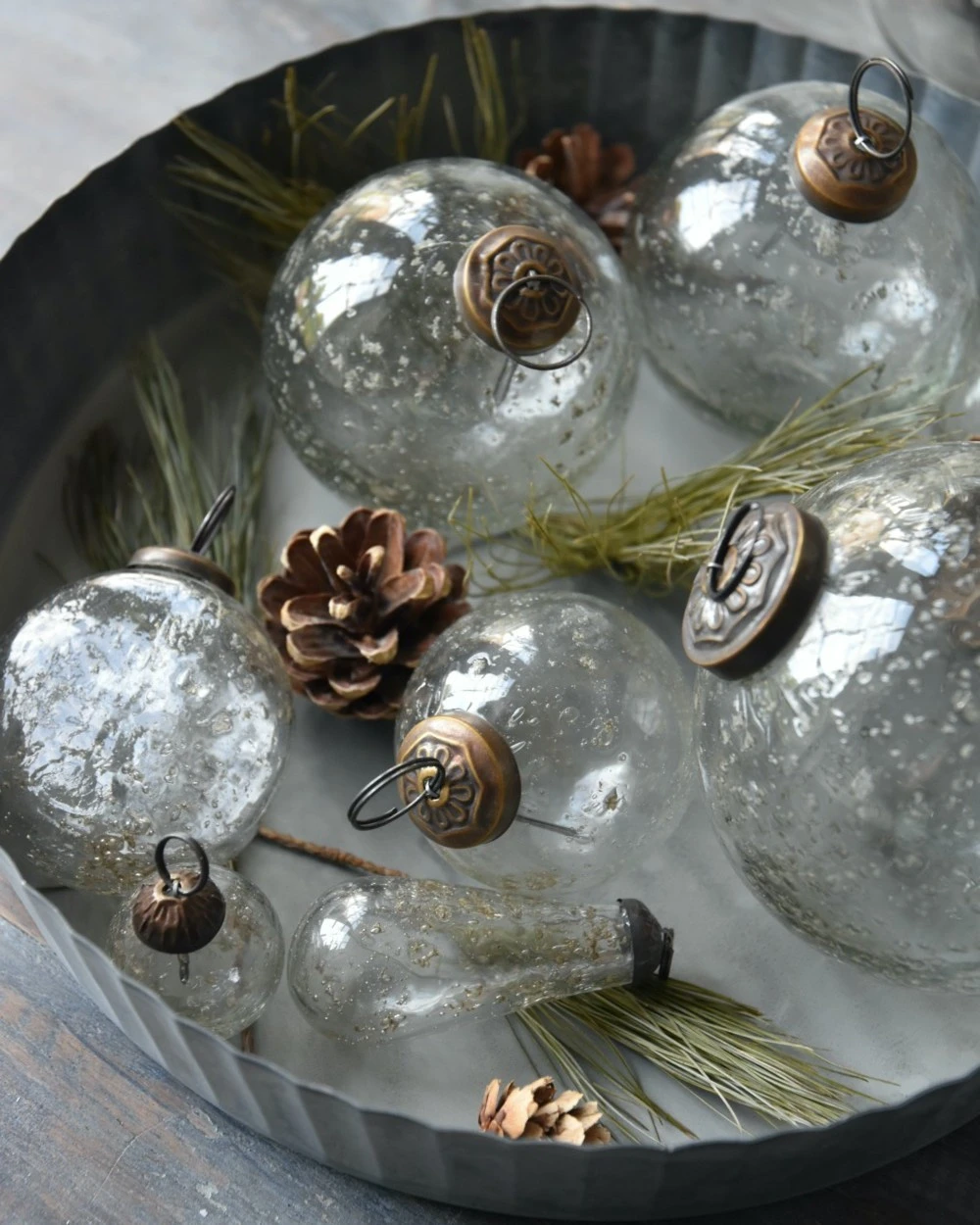 Ronde Zinken Schaal Met Hoge Schulp Rand, IB Laursen 10 Ronde Zinken Schaal Met Hoge Schulp Rand, IB Laursen - Afbeelding 8