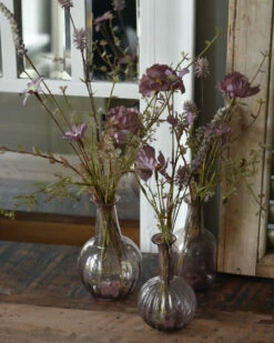 Set Van 3 Glazen Vaasjes Met Zijde Bloemen, IB Laursen -Ib Laursen set van 3 glazen vaasjes met zijde bloemen in malva roze ib laursen 3