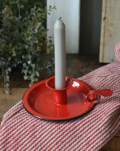 Tijdloze Rode Emaille Kandelaar, IB Laursen -Ib Laursen tijdloze rode emaille kandelaar 3