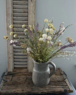 Veldboeket In Pastel Groenen, Lila, Paars En Taupe, 'zijdebloemen' 12 Veldboeket In Pastel Groenen, Lila, Paars En Taupe, 'zijdebloemen' -Ib Laursen veldboeket in pastel paars zijdebloemen 1 2