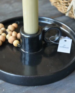 Zwarte Aardewerk Kandelaar Met Oor, IB Laursen -Ib Laursen zwarte aardewerk kandelaar met oor ib laursen 3